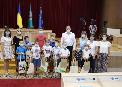 Нагороджено переможців онлайн-заходів, які організувала команда проекту ЄС «Підвищення енергоефективності в освітніх закладах м. Суми» під час святкування Єврпейських днів сталої енергії
