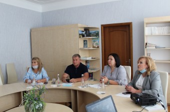 Відбулась онлайн зустріч на тему «Кращі практики в подоланні коронавірусної інфекції COVID-19 в містах-партнерах»