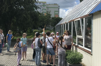 Екскурсію до теплиці закладу «Сонячна енергія – енергія майбутнього»